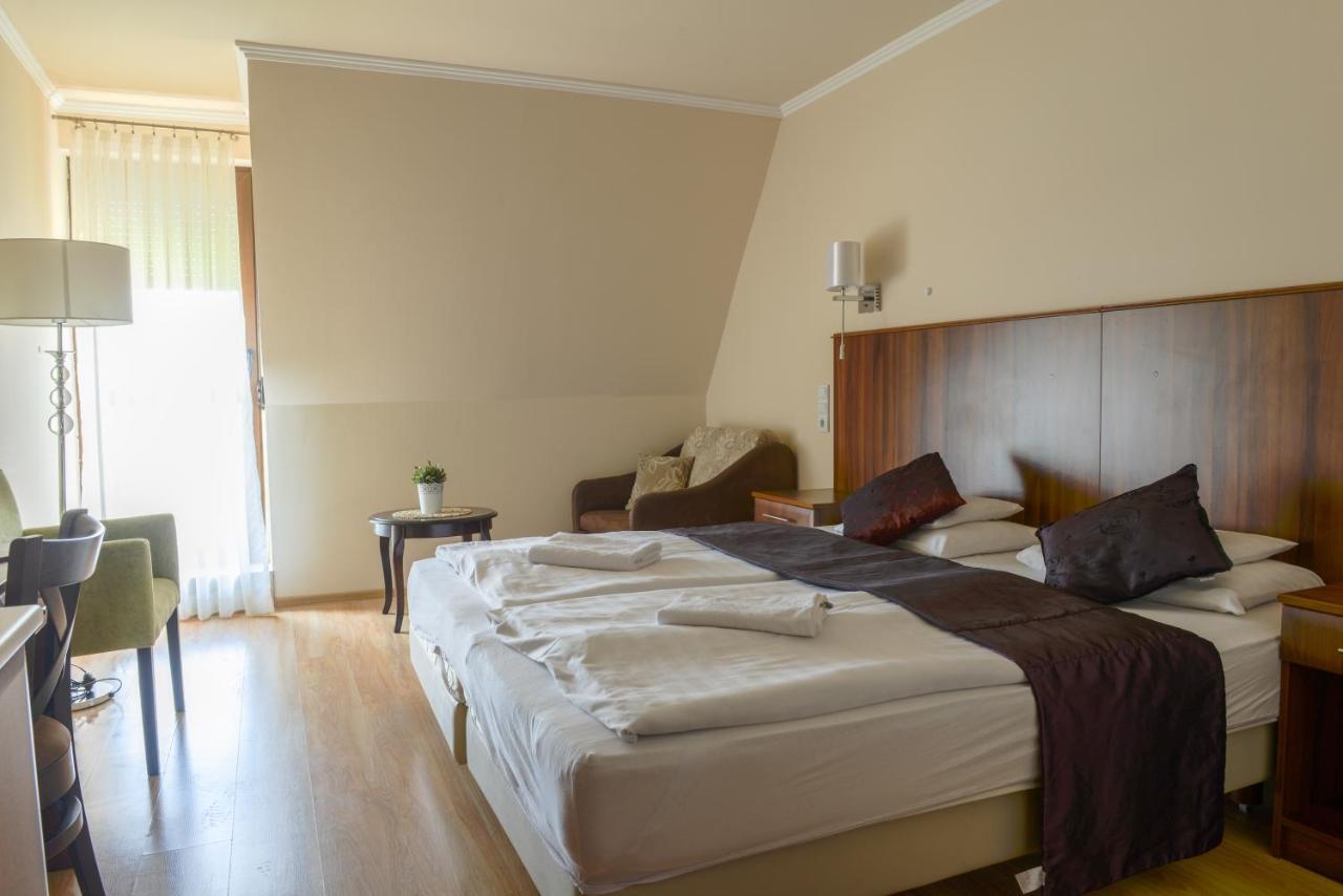 Petreny Borpanzio Bed & Breakfast Egerszalók Dış mekan fotoğraf