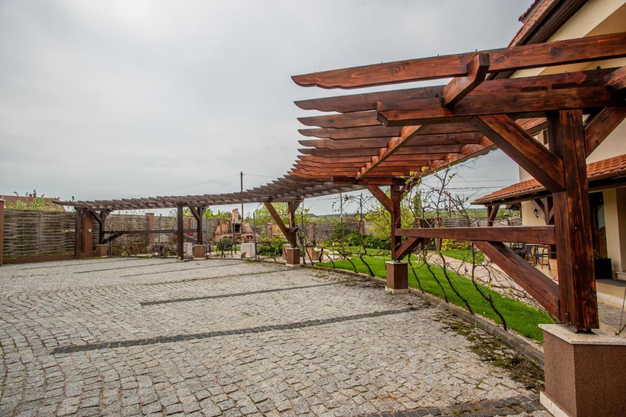 Petreny Borpanzio Bed & Breakfast Egerszalók Dış mekan fotoğraf