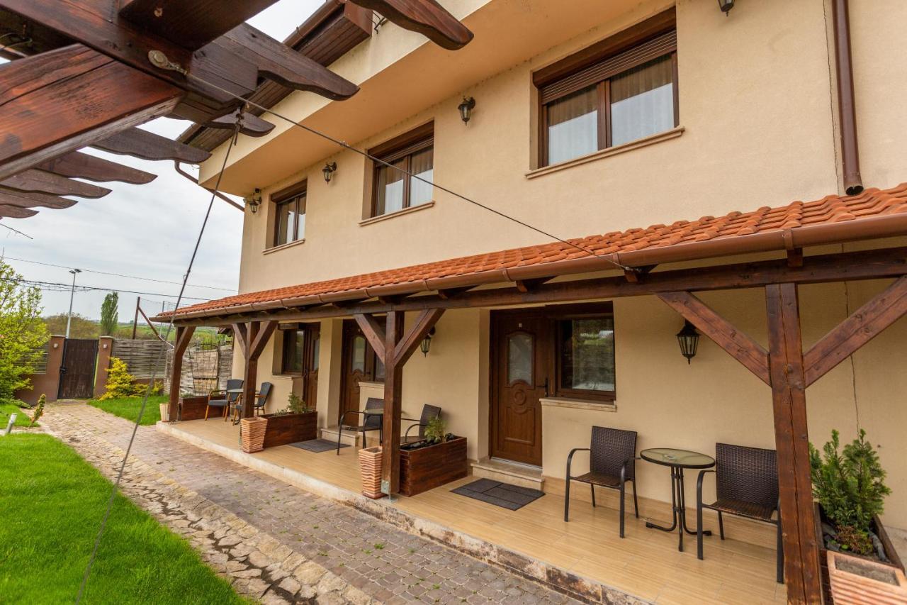 Petreny Borpanzio Bed & Breakfast Egerszalók Dış mekan fotoğraf
