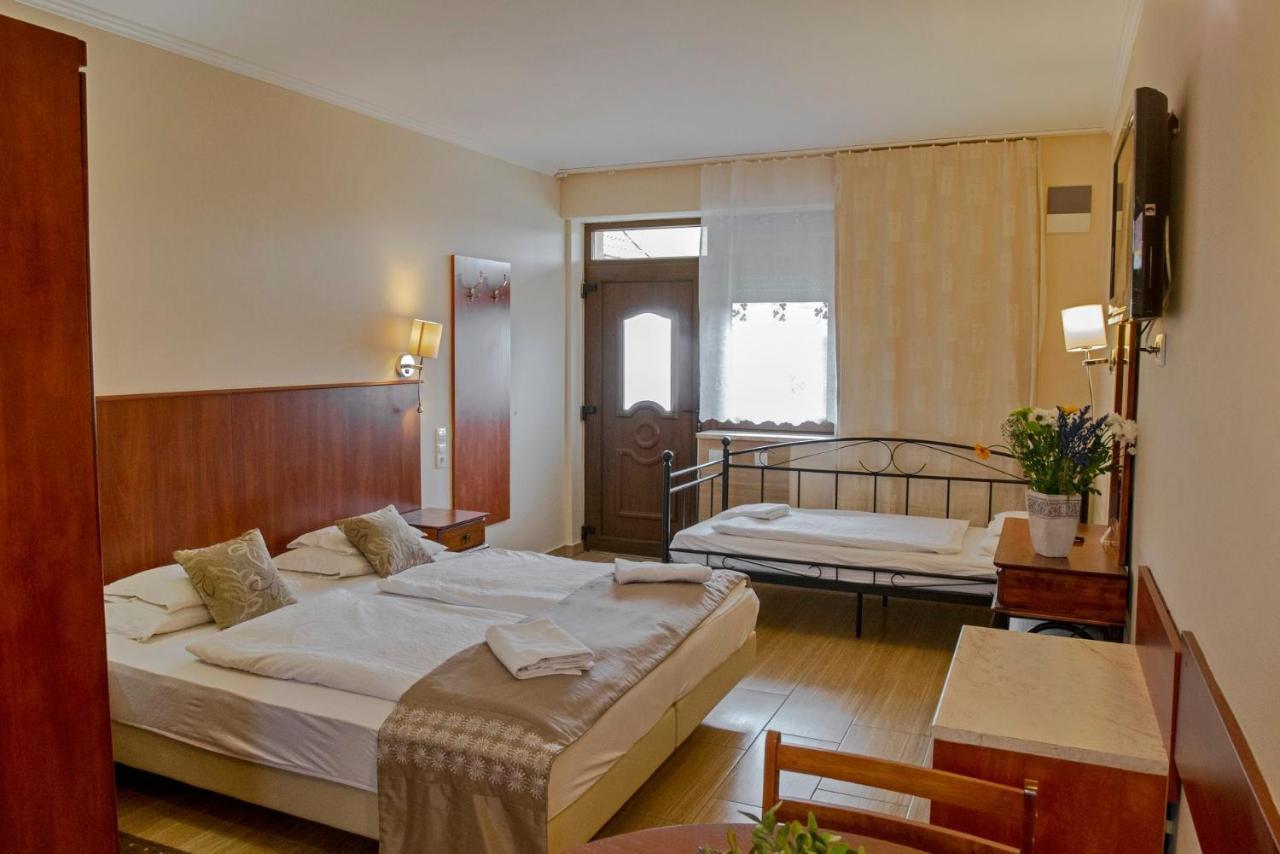 Petreny Borpanzio Bed & Breakfast Egerszalók Dış mekan fotoğraf
